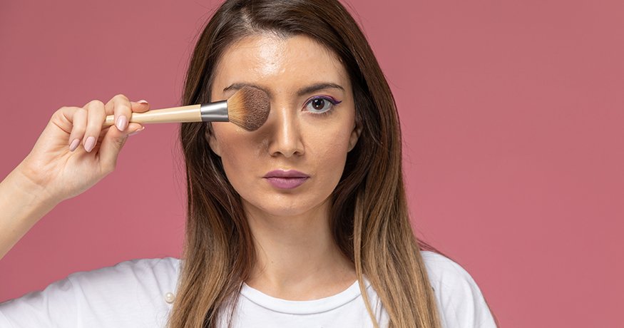 Ako vybrať správny make-up a trafiť odtieň aj cez internet - hero