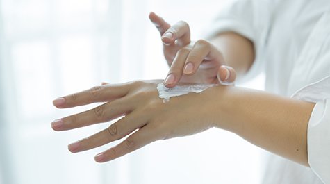 Čo pomáha na atopický ekzém? Sprievodca starostlivosťou o citlivú pokožku