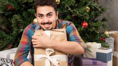 Darčeky pre priateľa na Vianoce: Ako vybrať ten pravý?