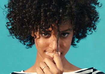 coily hair content block